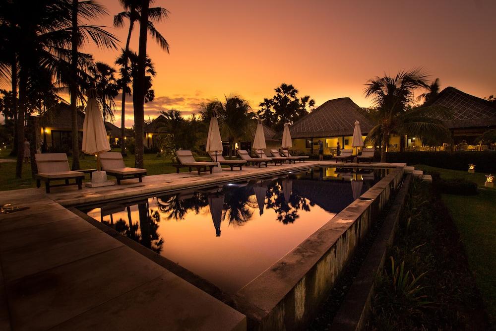 Kubu Indah Dive & Spa Resort Туламбен Экстерьер фото