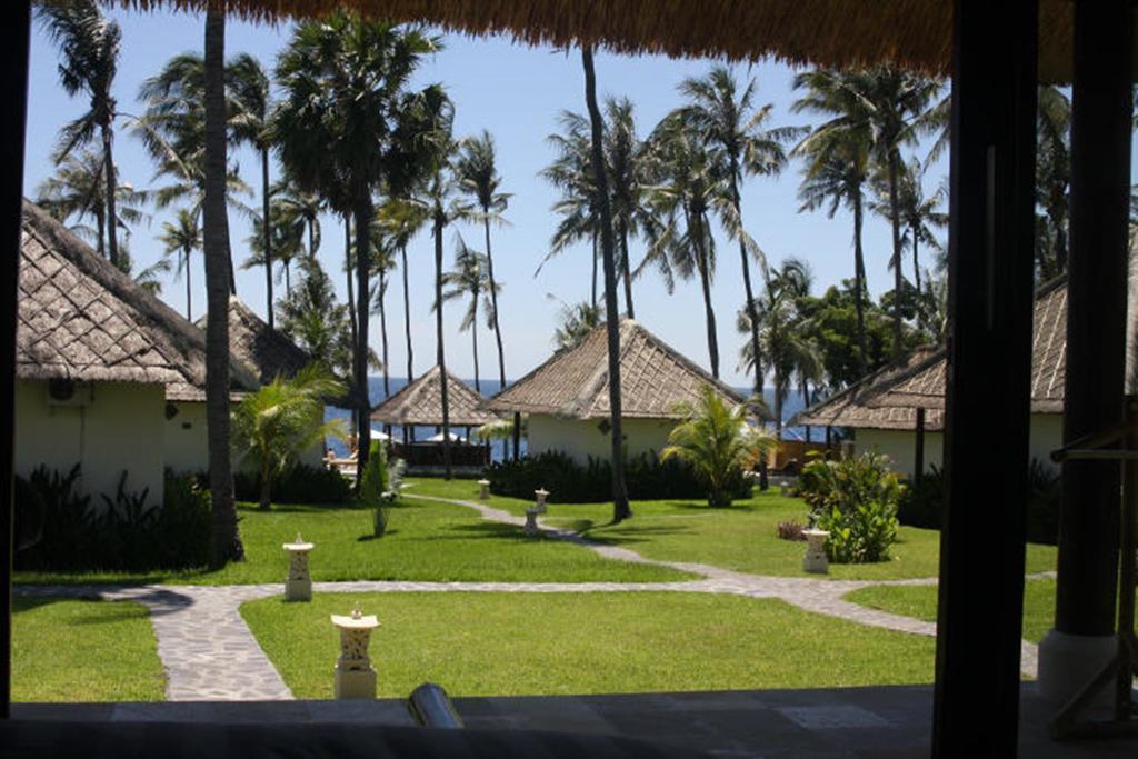 Kubu Indah Dive & Spa Resort Туламбен Экстерьер фото
